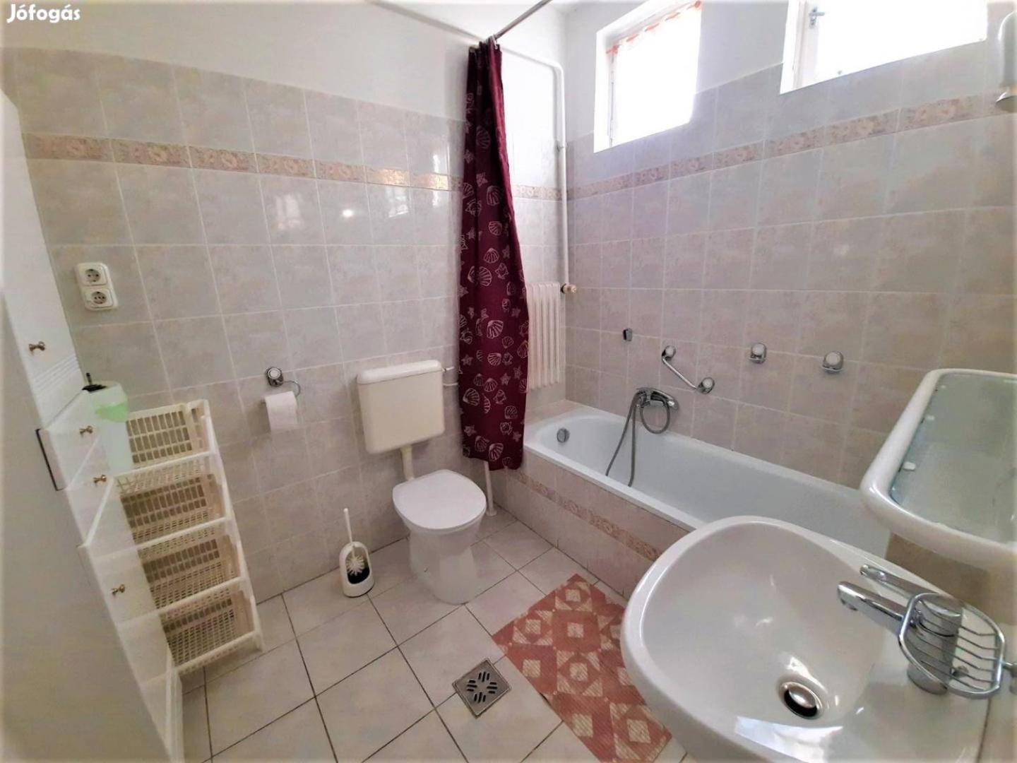 Nóra Apartman Balatonlelle Exterior foto